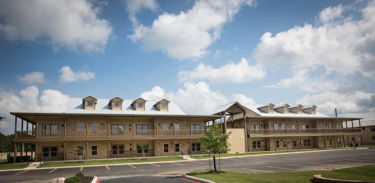 ניו בראונפלס Old Mill Resort מראה חיצוני תמונה